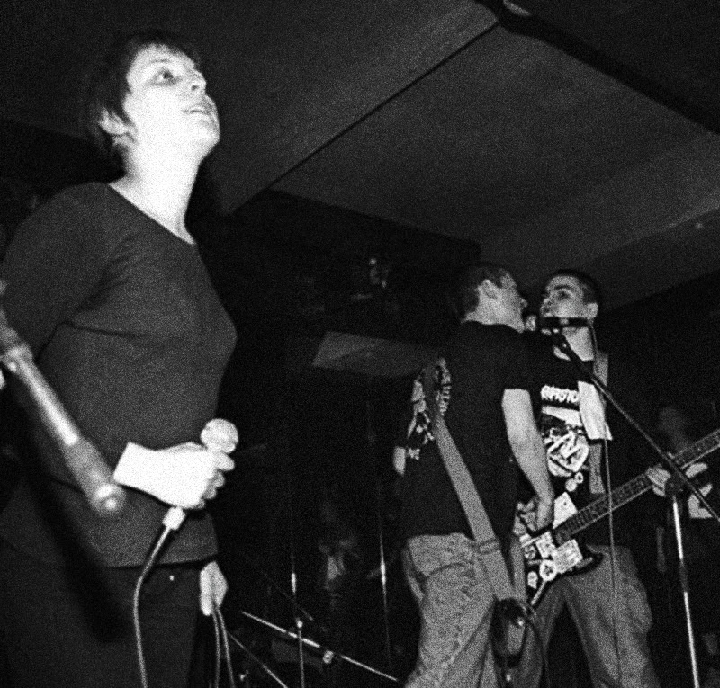 contra-la-contra-featured
