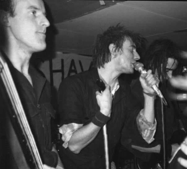 crass-autonomy-centre-1981